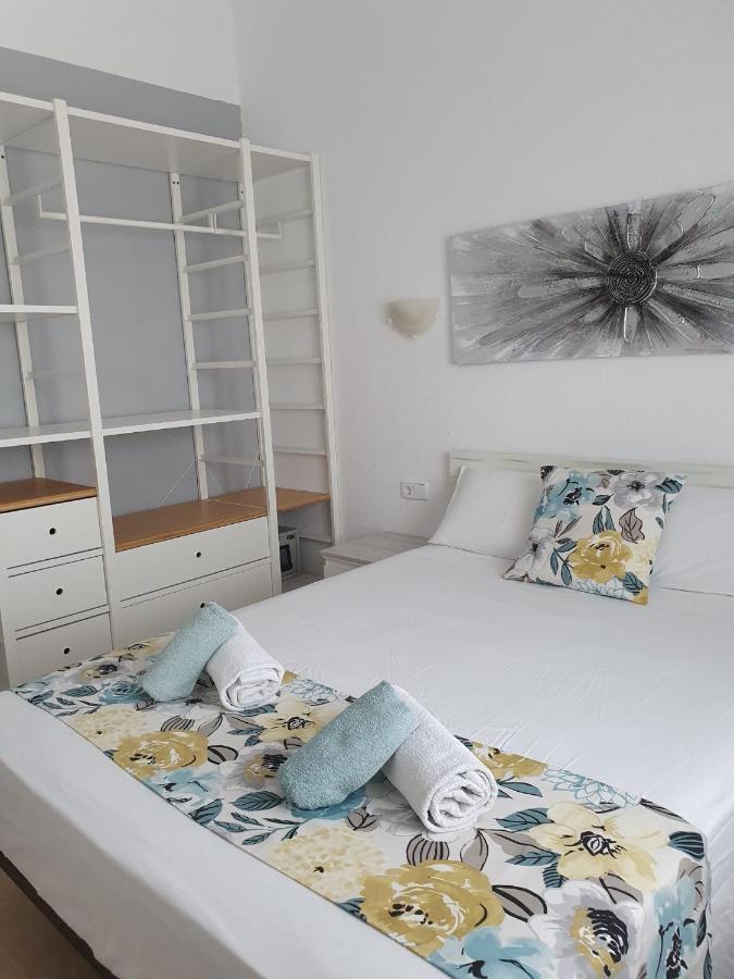 Xaloc & Garbi Apartamentos 卡拉加尔达纳 外观 照片